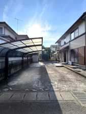 芳賀郡市貝町大字上根、中古一戸建ての駐車場画像です