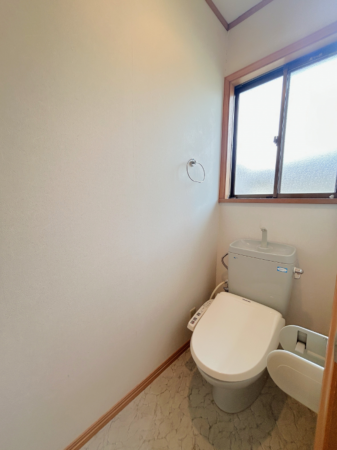 芳賀郡市貝町大字上根、中古一戸建てのトイレ画像です