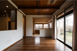 芳賀郡市貝町大字杉山、中古一戸建ての居間画像です