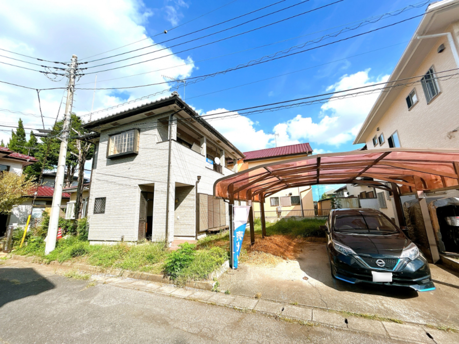 真岡市西郷、中古一戸建ての駐車場画像です
