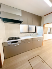 真岡市西郷、中古一戸建てのキッチン画像です