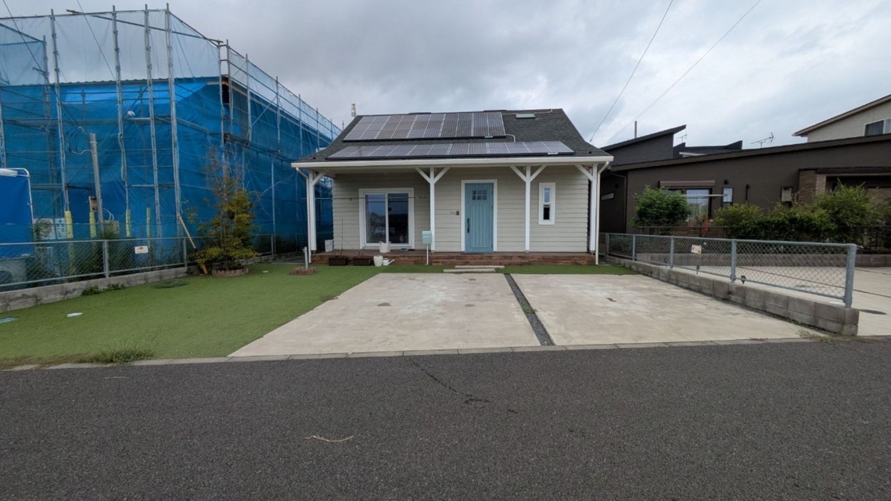 真岡市亀山、中古一戸建ての駐車場画像です