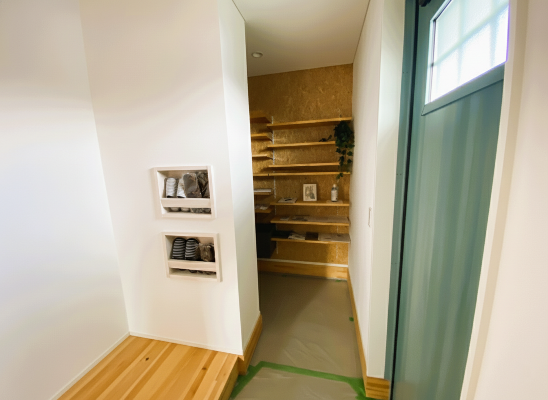 真岡市亀山、中古一戸建ての玄関画像です