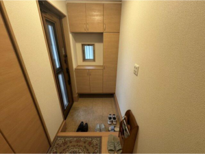 芳賀郡市貝町大字市塙、中古一戸建ての玄関画像です