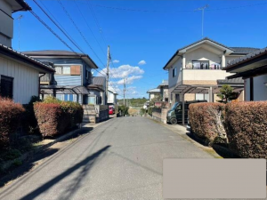 真岡市西郷、土地の前面道路を含む現地写真画像です