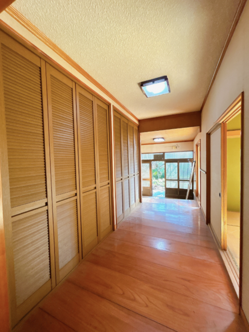 真岡市上江連、中古一戸建ての玄関画像です