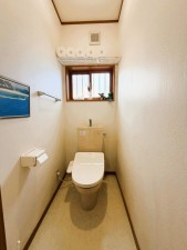 真岡市長田、中古一戸建てのトイレ画像です