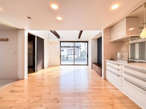 芳賀郡益子町大字塙、中古一戸建ての居間画像です