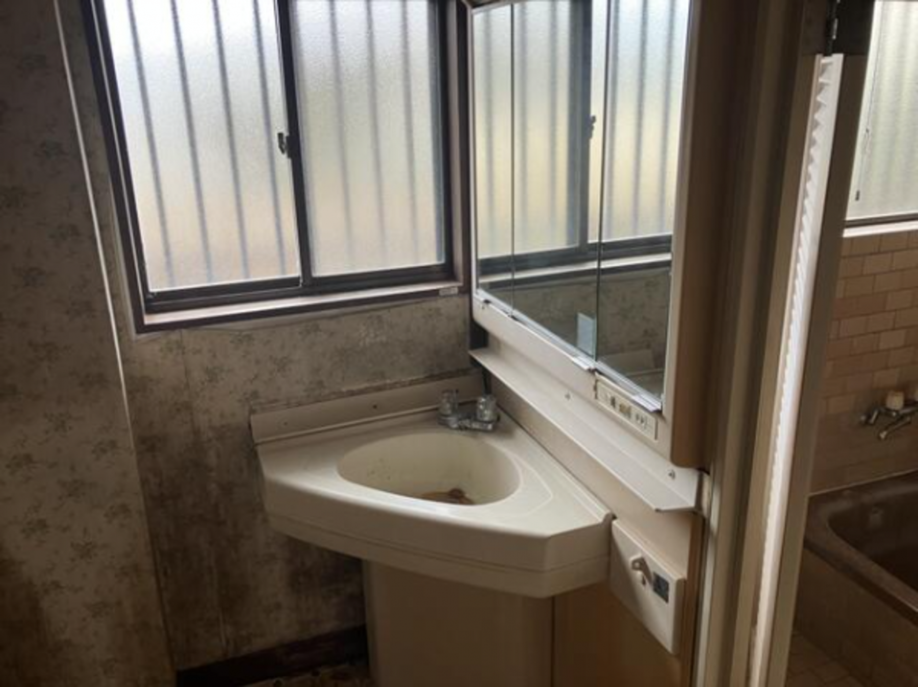 真岡市熊倉町、中古一戸建ての洗面画像です