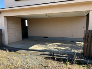 真岡市熊倉町、中古一戸建ての駐車場画像です