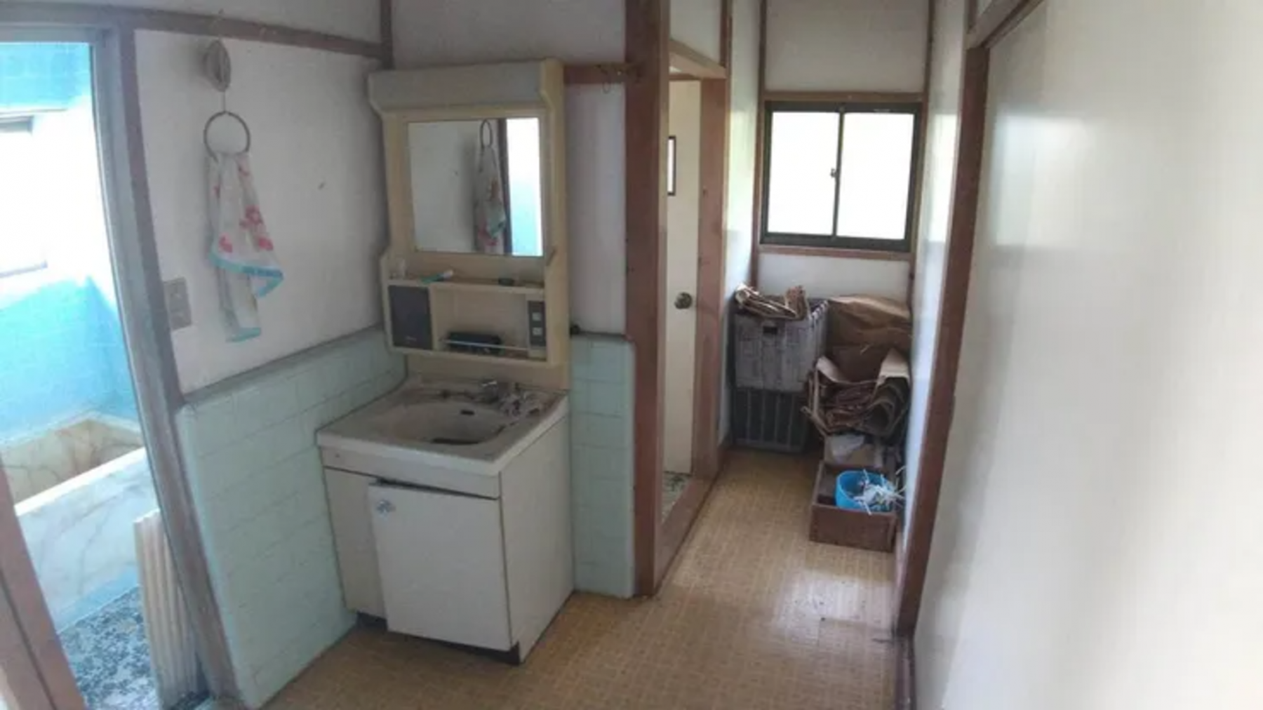 真岡市西田井、中古一戸建ての洗面画像です