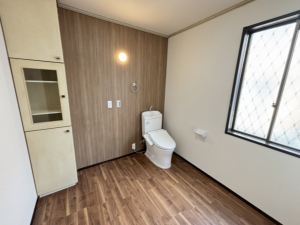 真岡市久下田西、中古一戸建てのトイレ画像です