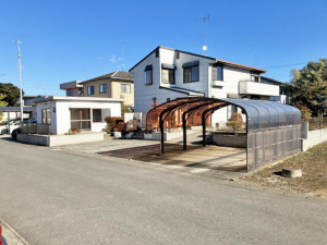 真岡市久下田西、中古一戸建ての駐車場画像です