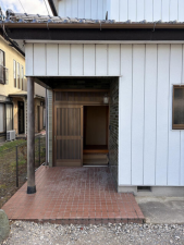 真岡市久下田、中古一戸建ての玄関画像です