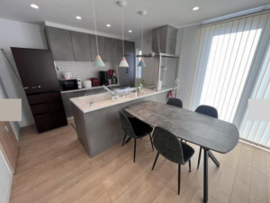 真岡市八木岡、中古一戸建ての居間画像です