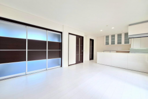 真岡市小林、中古一戸建ての居間画像です