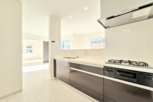 真岡市高勢町、中古一戸建てのキッチン画像です