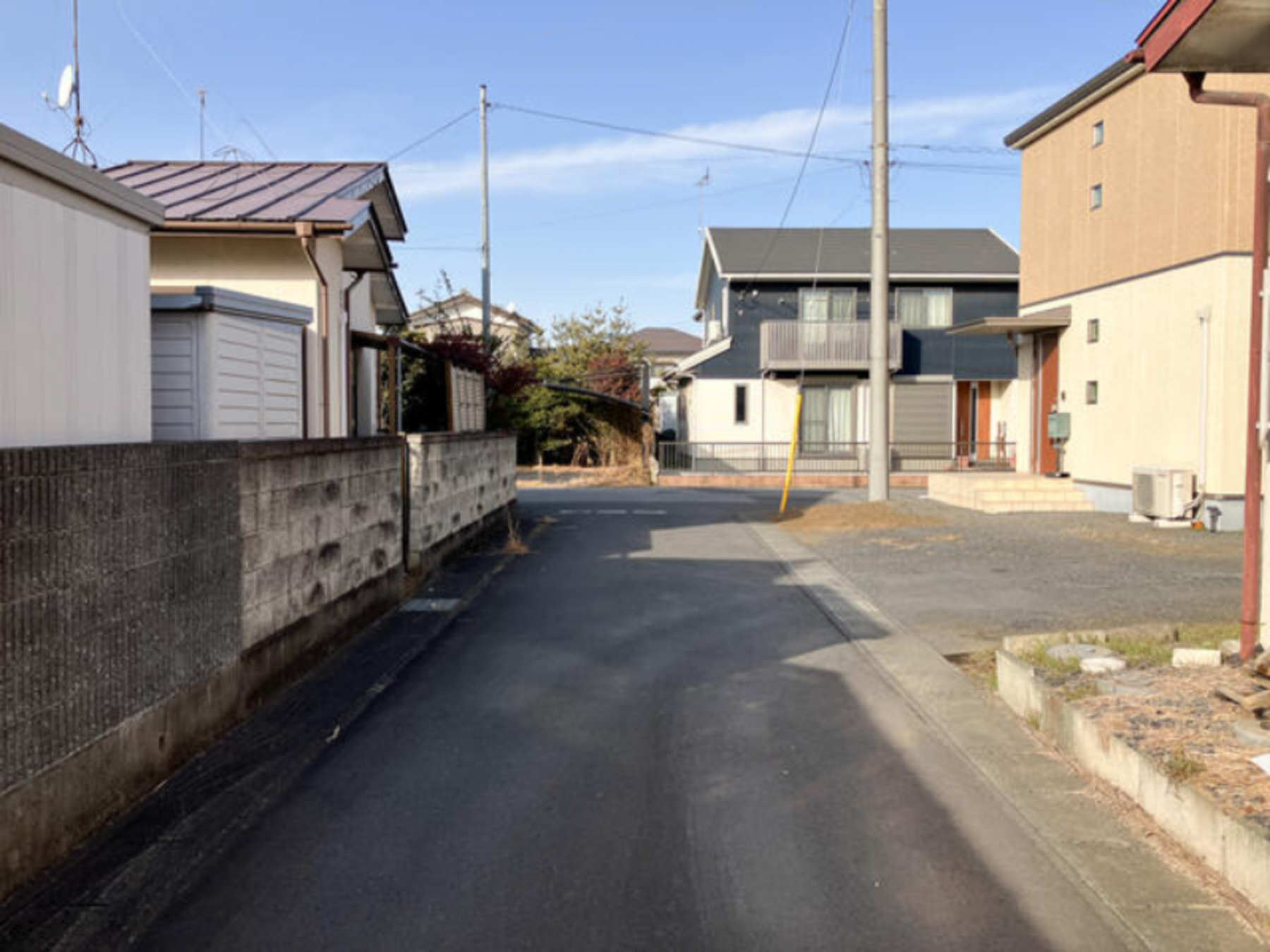 真岡市長田、土地の前面道路を含む現地写真画像です