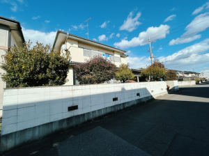 真岡市高勢町、中古一戸建ての駐車場画像です