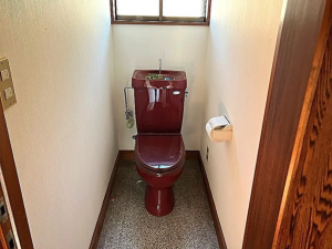 芳賀郡益子町大字七井、中古一戸建てのトイレ画像です