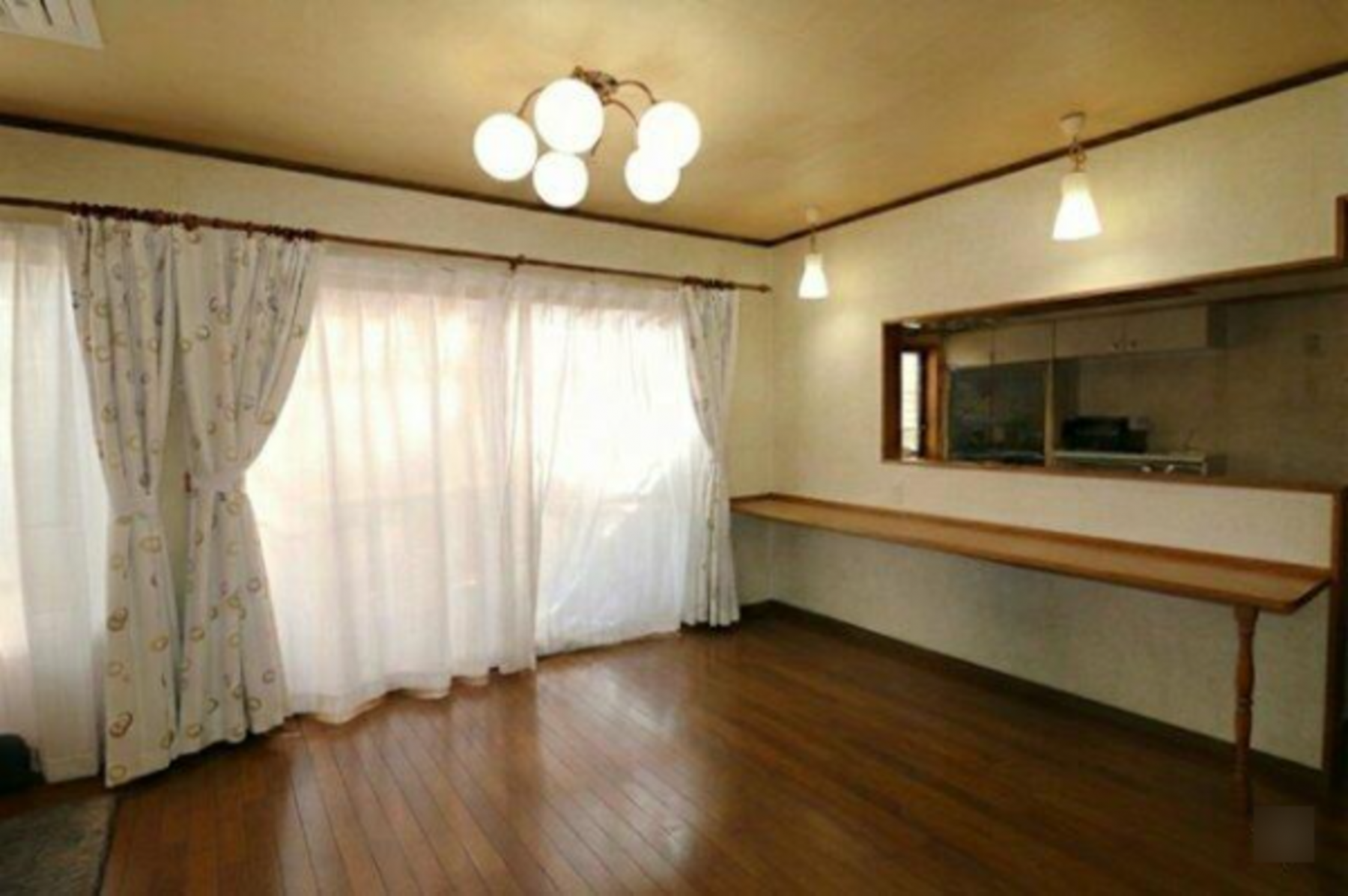 真岡市高勢町、中古一戸建ての居間画像です