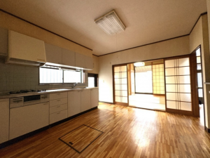 真岡市さくら、中古一戸建てのキッチン画像です