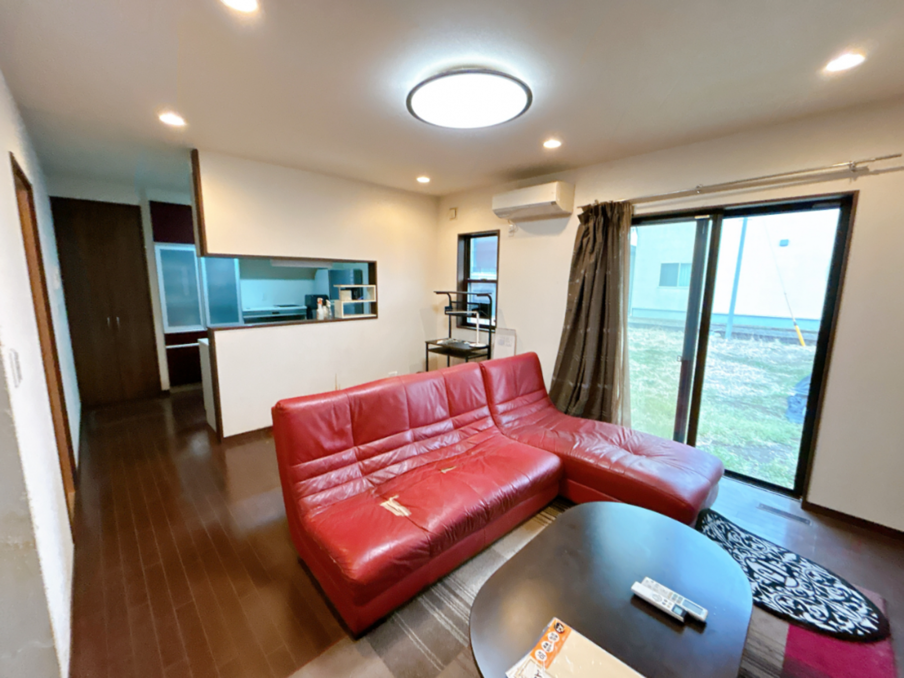 真岡市亀山、中古一戸建ての居間画像です