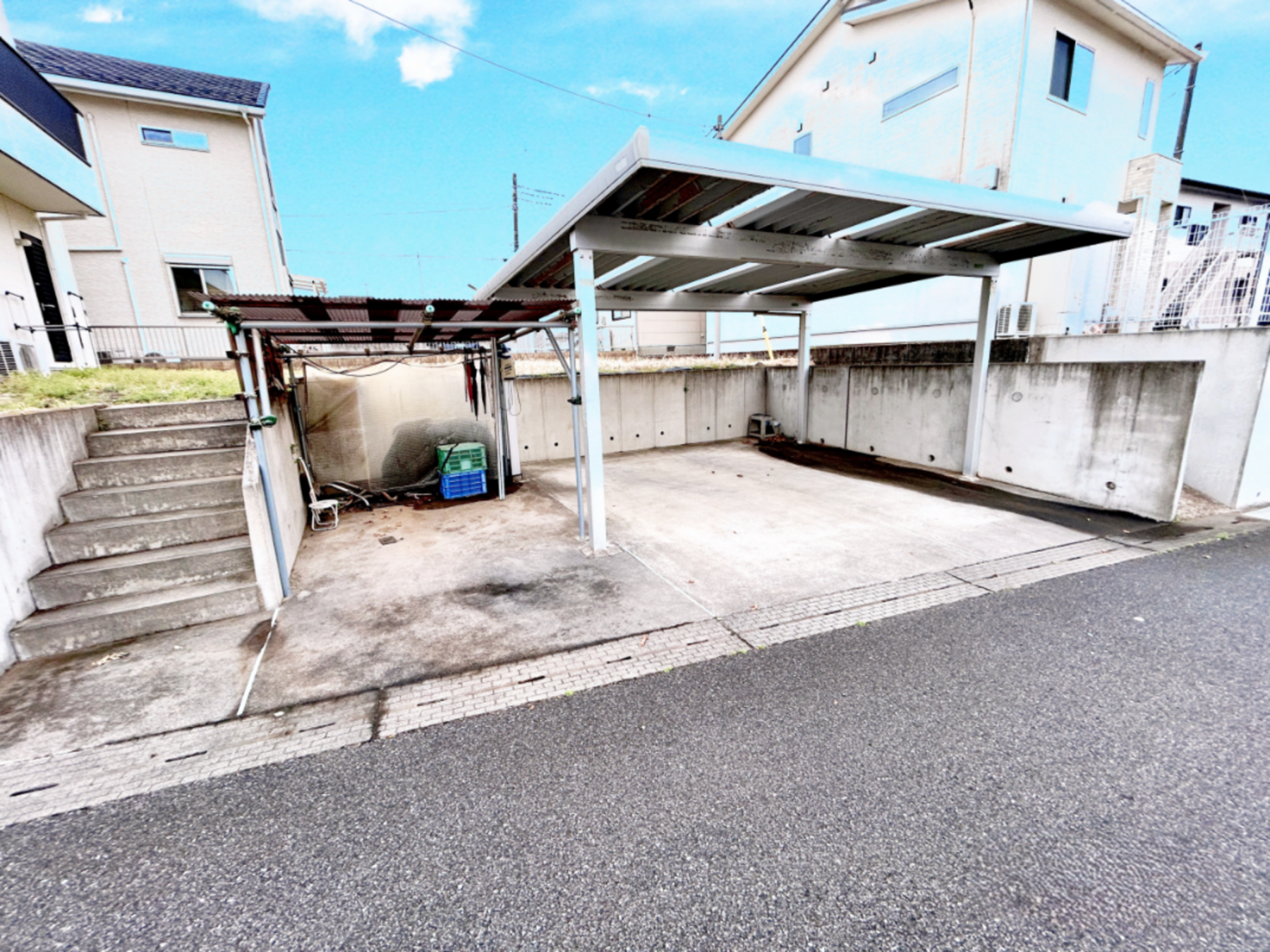 真岡市亀山、中古一戸建ての駐車場画像です