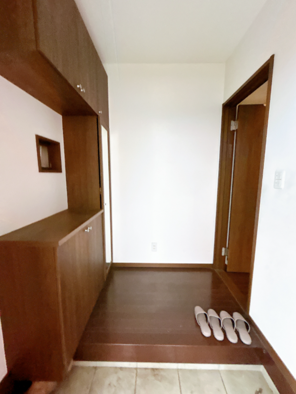 真岡市亀山、中古一戸建ての玄関画像です