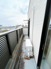 真岡市亀山、中古一戸建てのバルコニー画像です