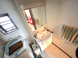 真岡市亀山、中古一戸建ての洗面画像です