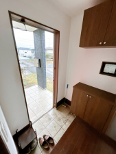 真岡市亀山、中古一戸建ての玄関画像です