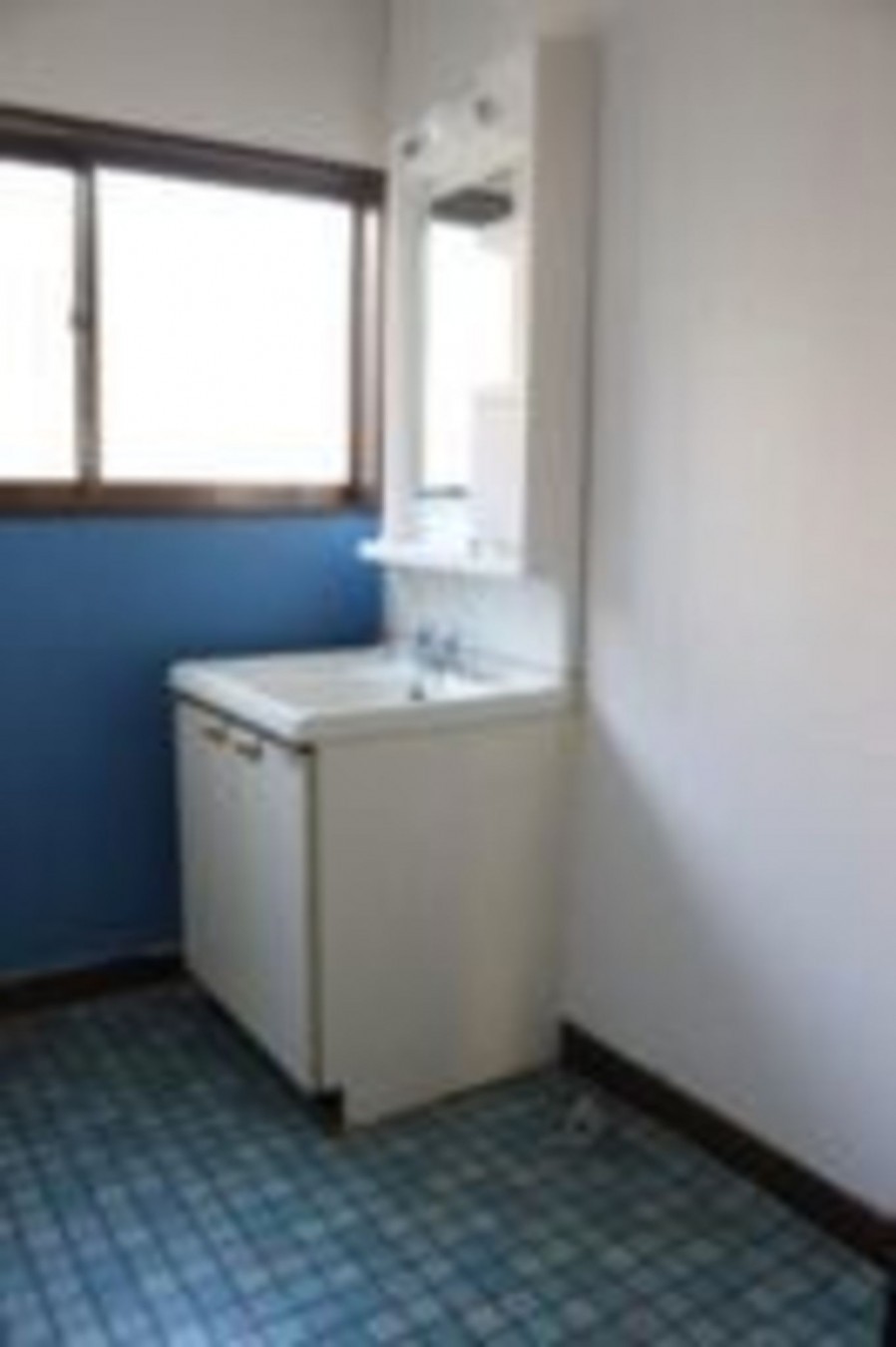 真岡市長田、中古一戸建ての洗面画像です