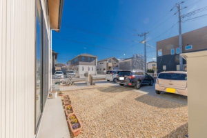 河内郡上三川町上三川、中古一戸建ての駐車場画像です
