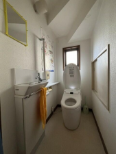 河内郡上三川町天神町、中古一戸建てのトイレ画像です