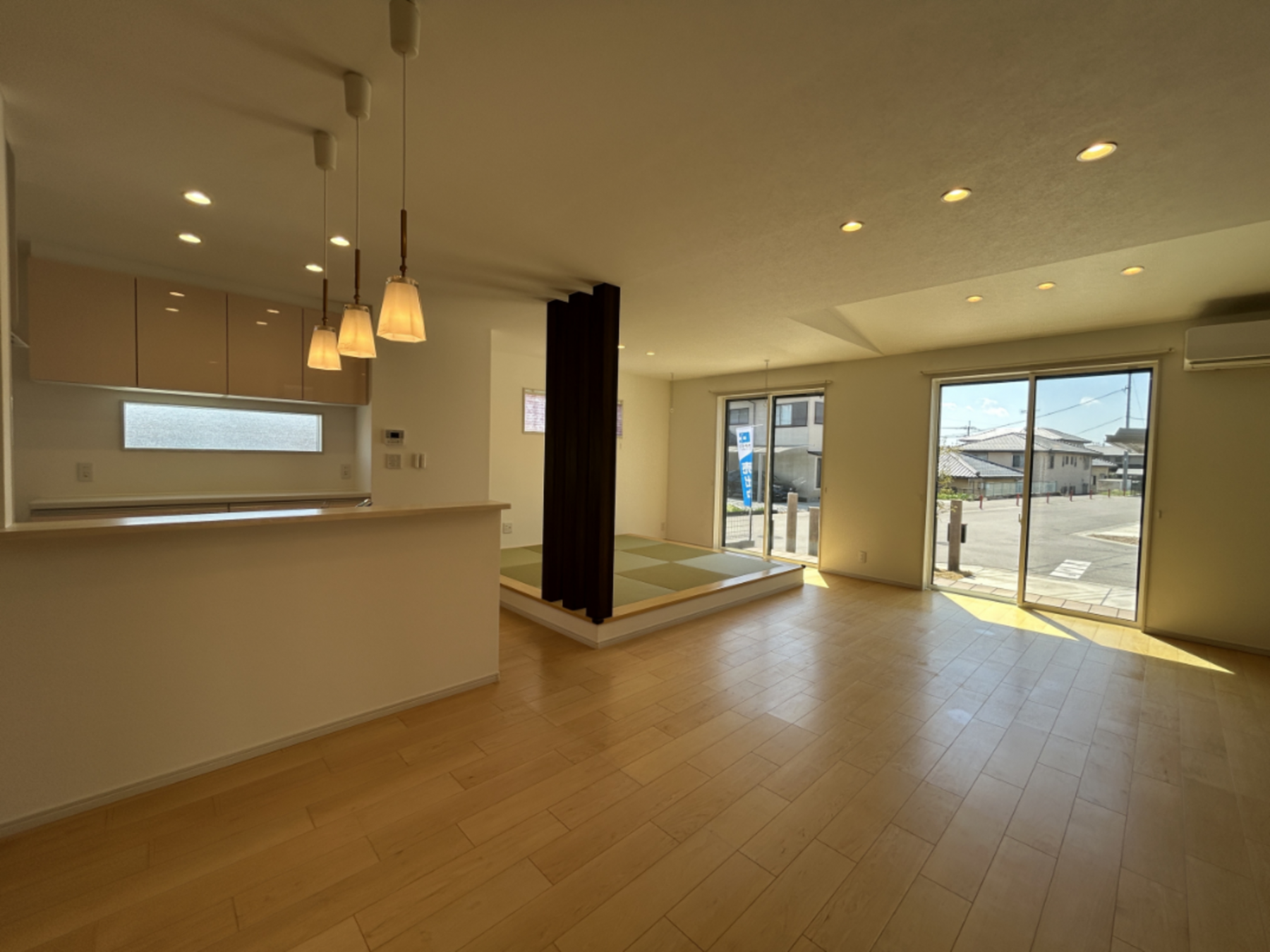 真岡市台町、中古一戸建ての居間画像です