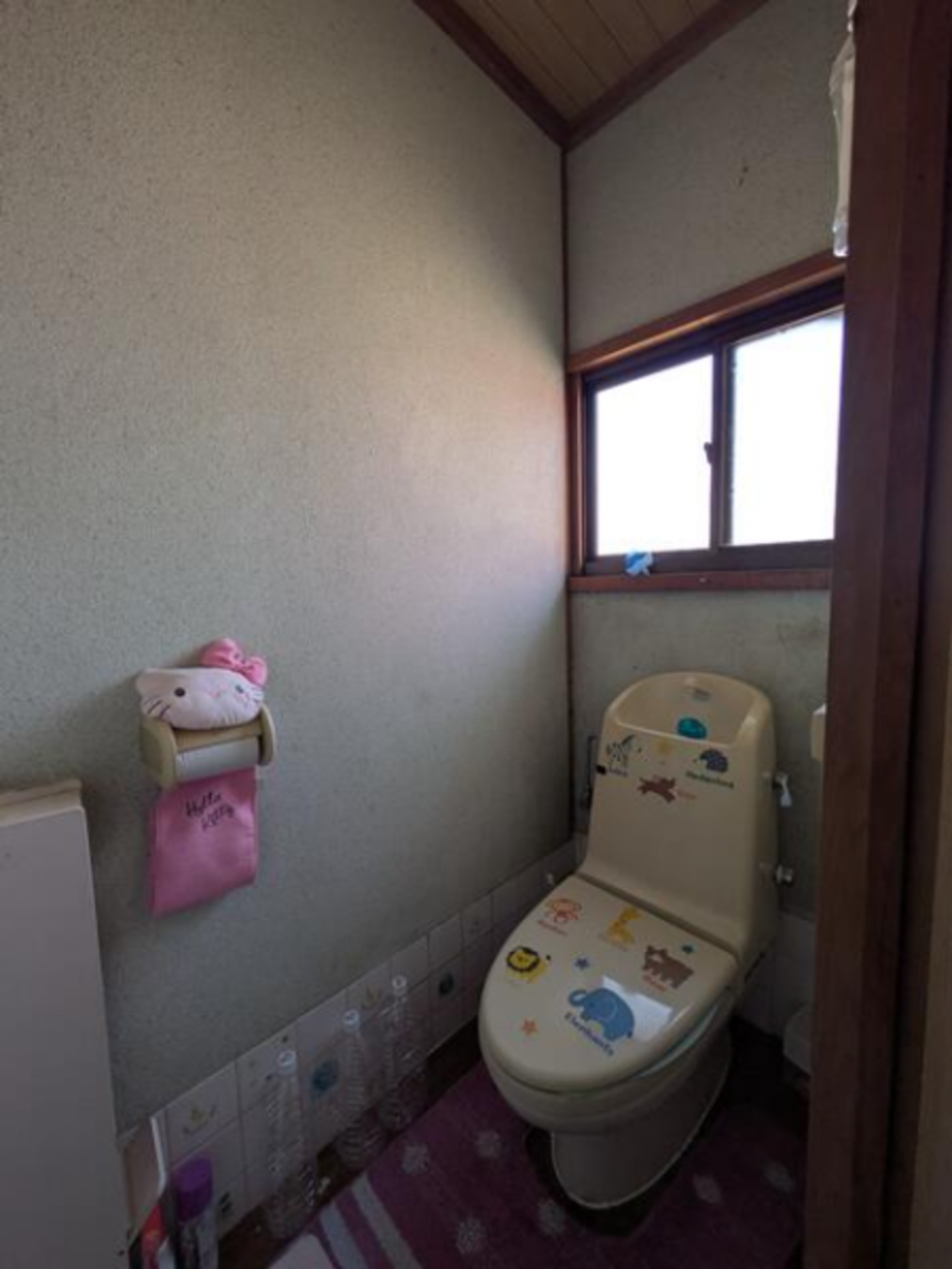 真岡市東沼、中古一戸建てのトイレ画像です