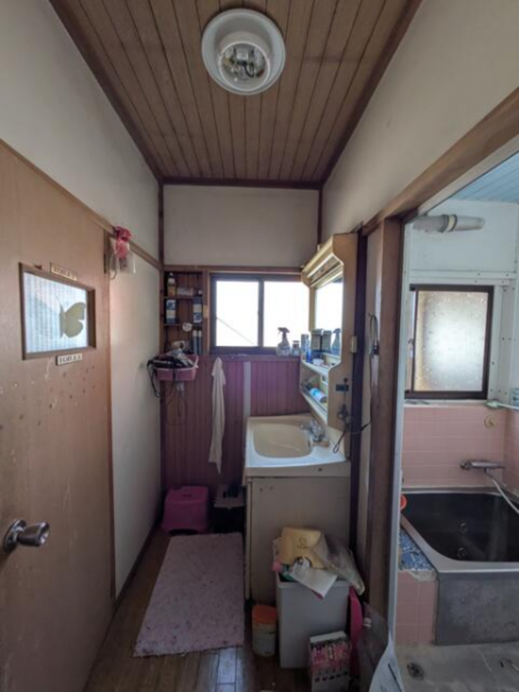 真岡市東沼、中古一戸建ての洗面画像です