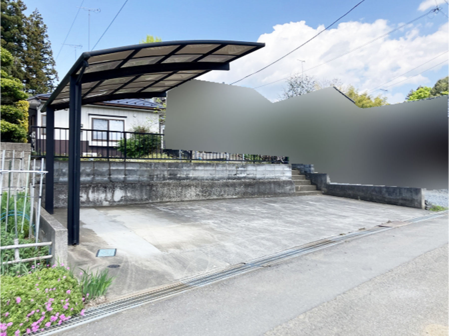 芳賀郡益子町大字前沢、中古一戸建ての駐車場画像です