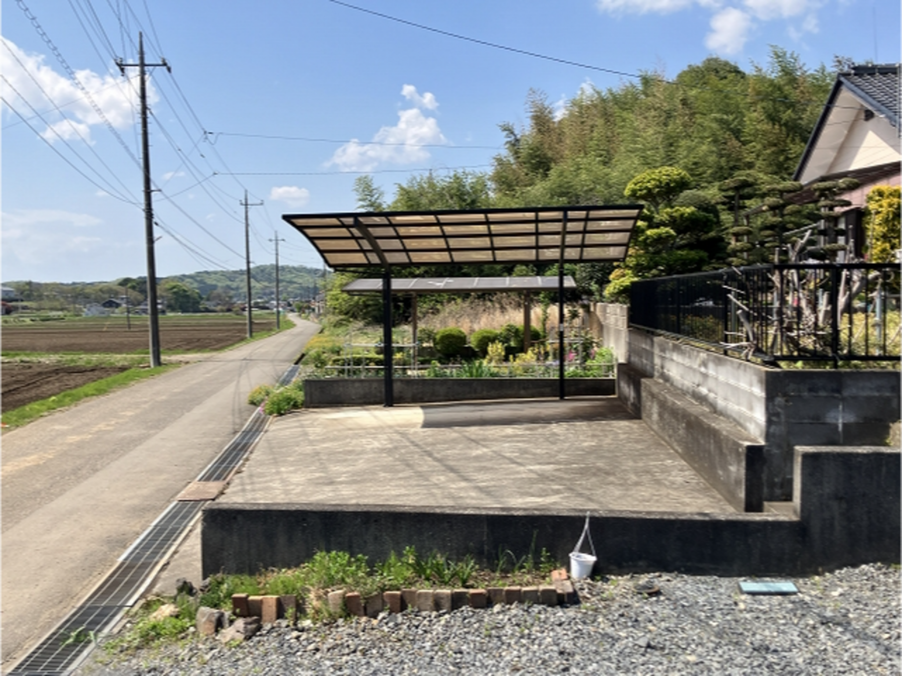 芳賀郡益子町大字前沢、中古一戸建ての駐車場画像です