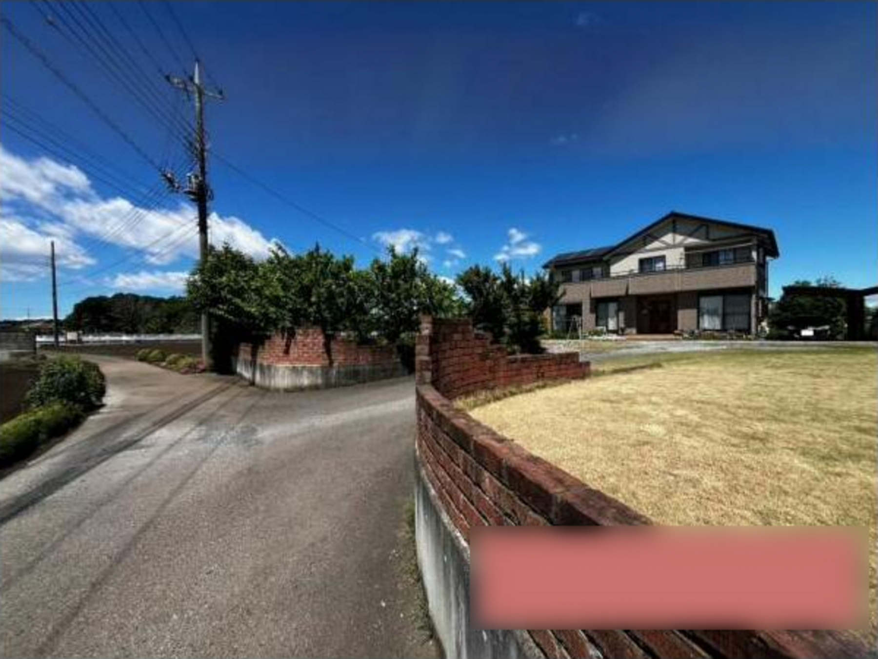 河内郡上三川町西汗、中古一戸建ての前面道路を含む現地写真画像です