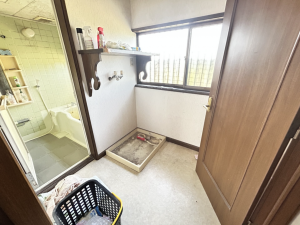 真岡市西田井、中古一戸建ての洗面画像です