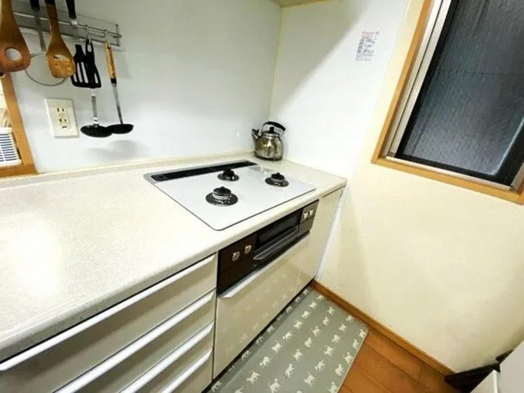 真岡市大谷台町、マンションのキッチン画像です