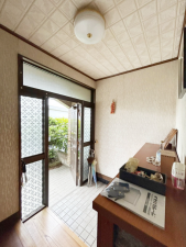 真岡市久下田西、中古一戸建ての玄関画像です