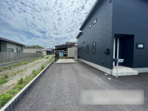 河内郡上三川町上蒲生、中古一戸建ての駐車場画像です