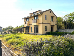 真岡市中、中古一戸建ての外観画像です