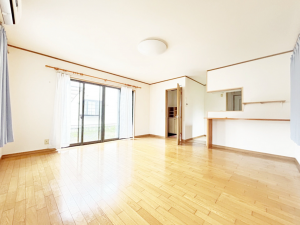 真岡市台町、中古一戸建ての居間画像です