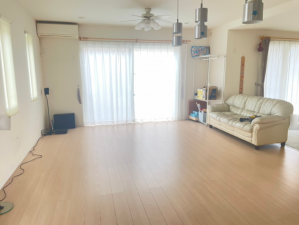 真岡市台町、中古一戸建ての居間画像です