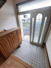 真岡市堀内、中古一戸建ての玄関画像です
