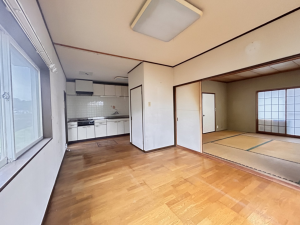 真岡市堀内、中古一戸建ての居間画像です